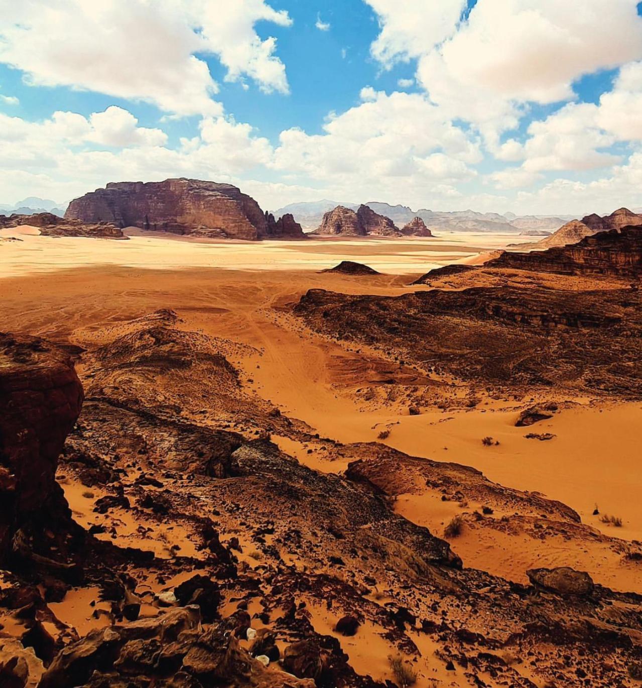 Wadi Rum Anwar Luxury Camp מראה חיצוני תמונה
