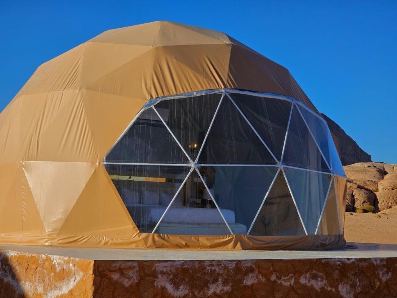 Wadi Rum Anwar Luxury Camp מראה חיצוני תמונה